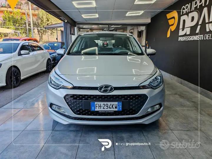 Hyundai I20 2017 photo 2