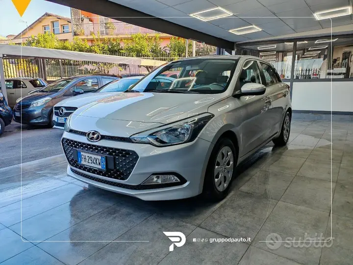 Hyundai I20 2017 photo 3