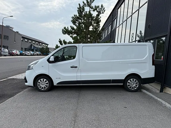 Nissan Nv300 2019 photo 4