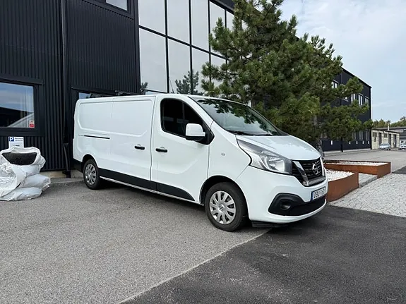 Nissan Nv300