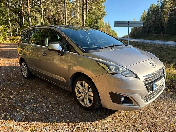 Peugeot 5008 2013 photo 3
