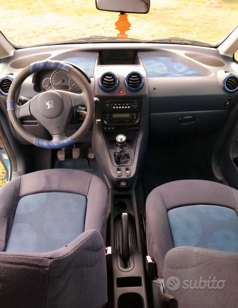 Peugeot 1007 2007 photo 4