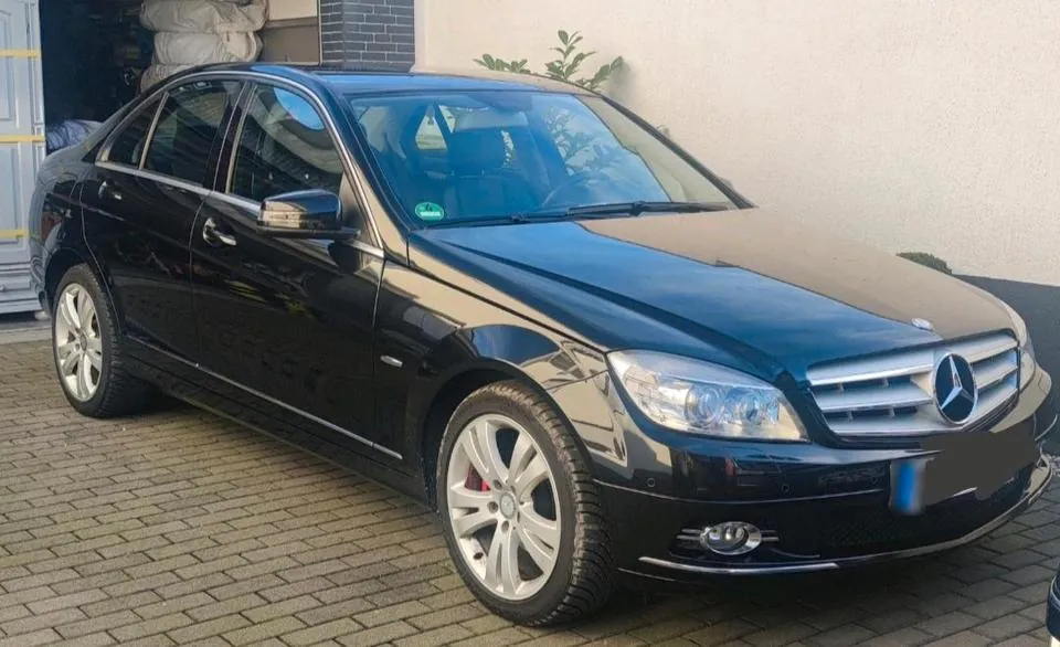 Mercedes-Benz C 180