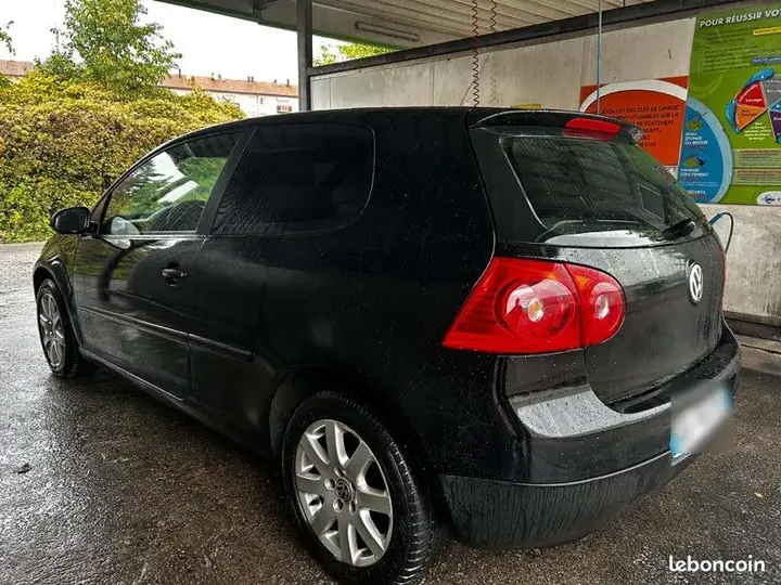 Volkswagen Golf 2005 photo 2