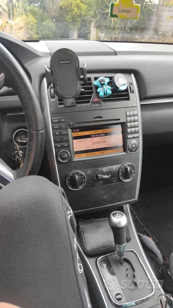 Mercedes-Benz B 2011 photo 2