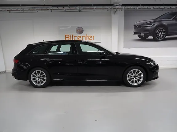 Audi A4 2023 photo 5