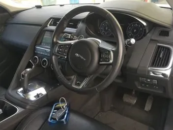 Jaguar E-Pace 2020 photo 5