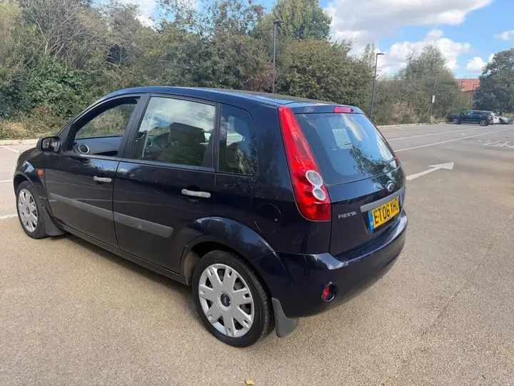 Ford Fiesta 2006 photo 5