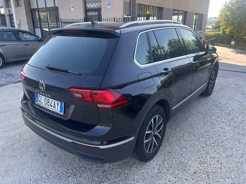Volkswagen Tiguan 2022 photo 3