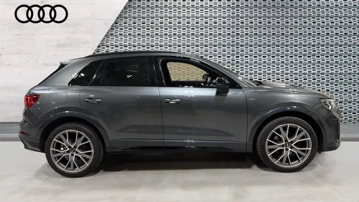 Audi Q3 2025 photo 4