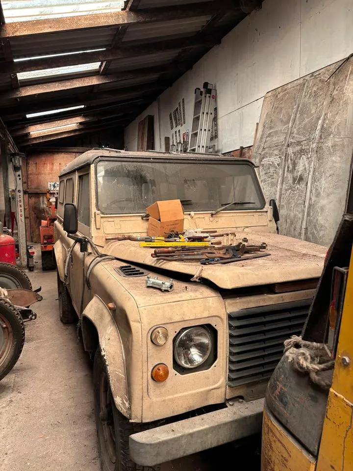 Land Rover 110