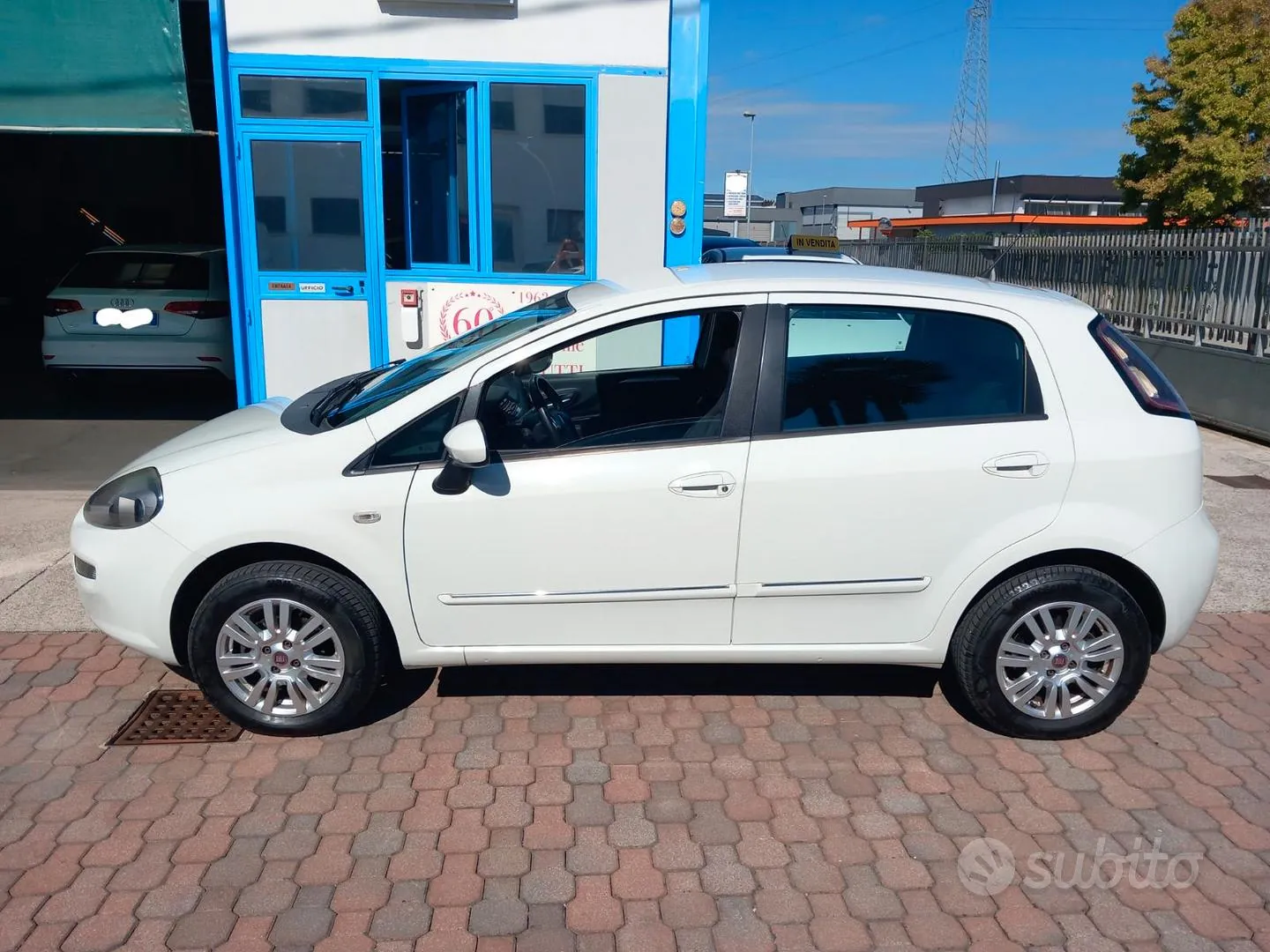 Fiat Punto 2014 photo 2