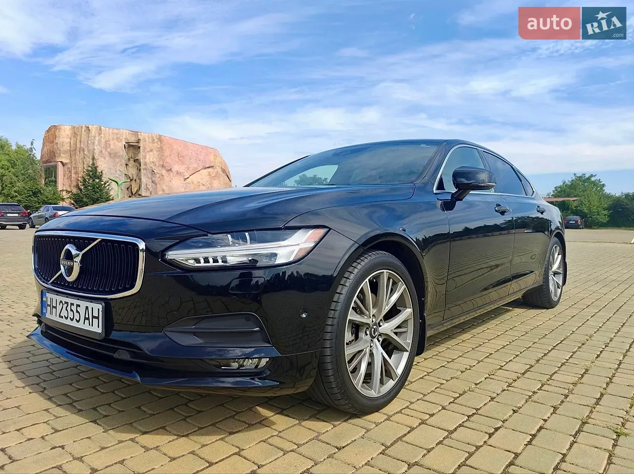 Volvo S90