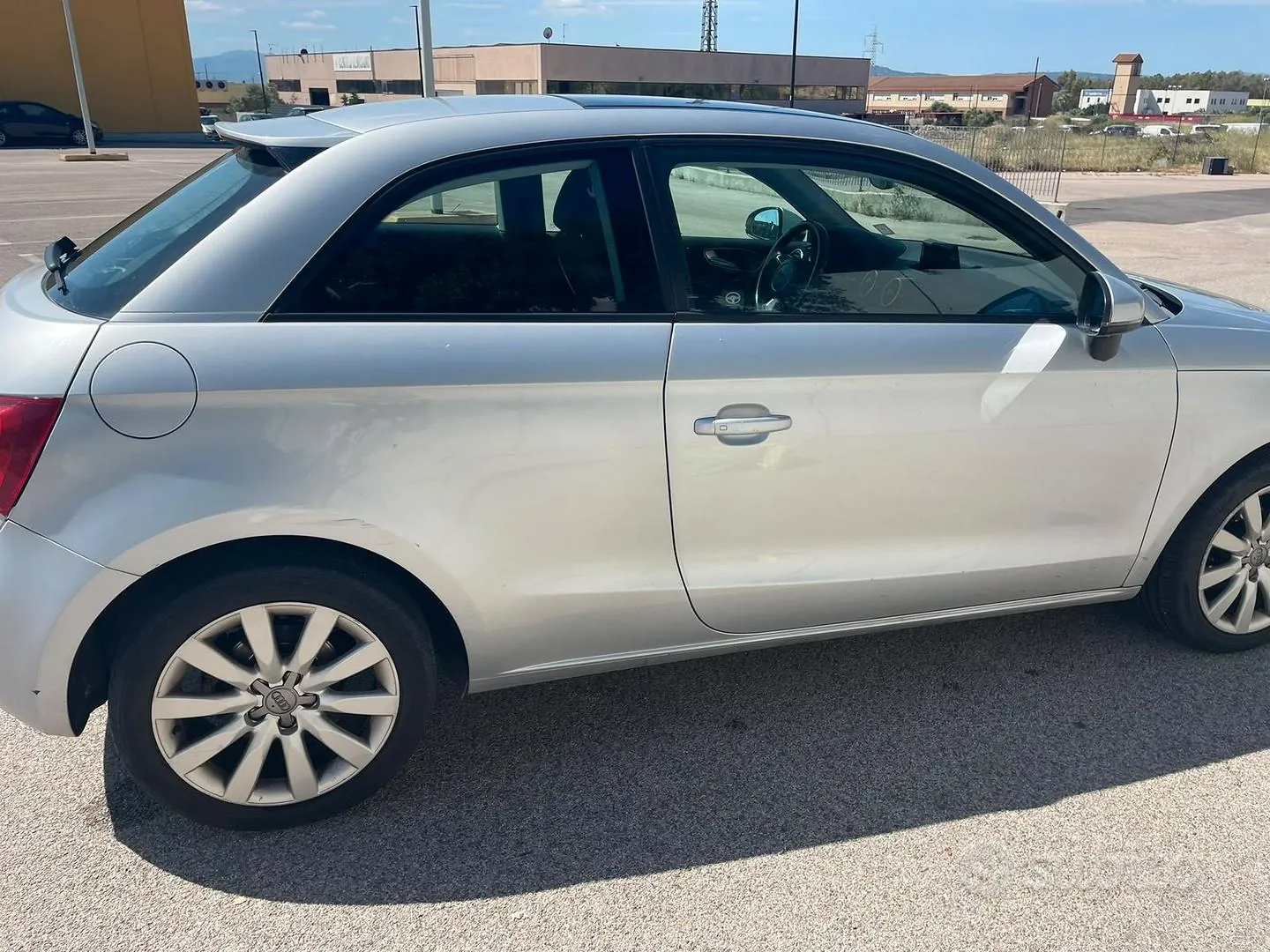 Audi A1 2011 photo 2