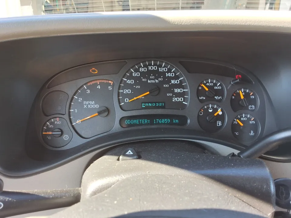 Chevrolet Silverado 2500 2003 photo 3