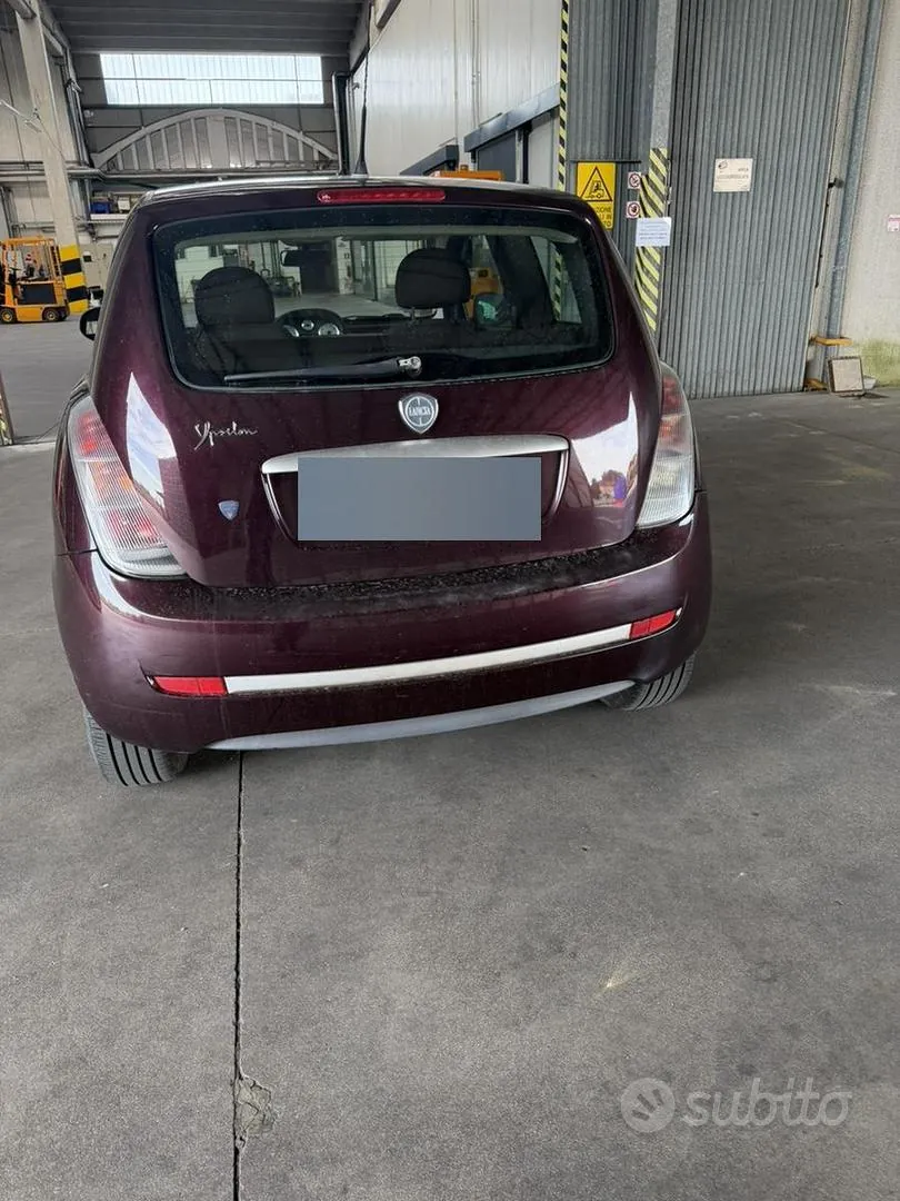Lancia Ypsilon 2010 photo 2