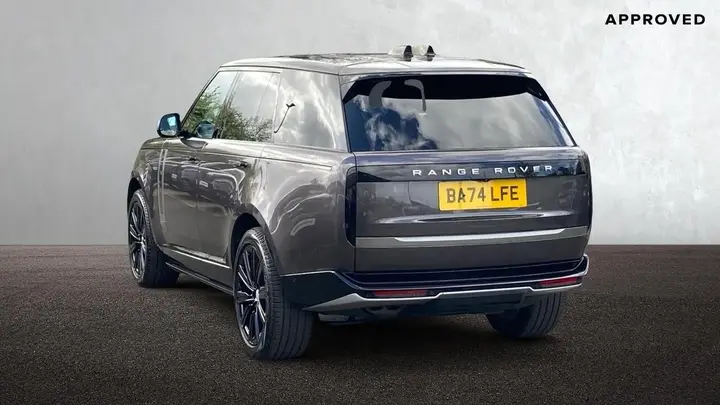 Land Rover Range Rover 2024 photo 2