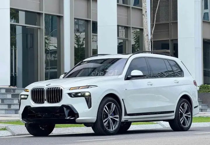 BMW X7 2025 photo 3