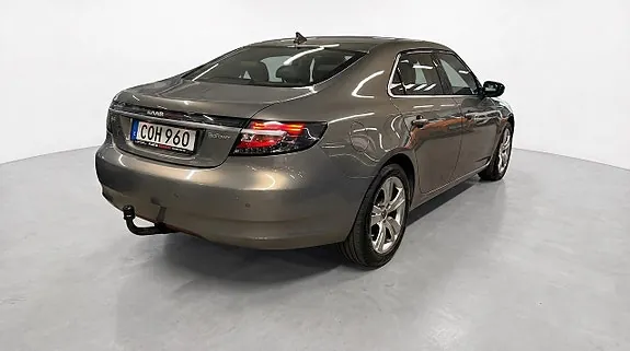 Saab 9-5 2011 photo 4
