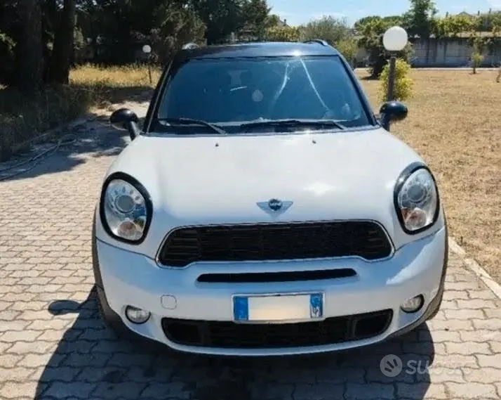 Mini Cooper S 2010 photo 2