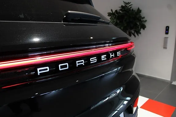 Porsche Cayenne 2024 photo 4