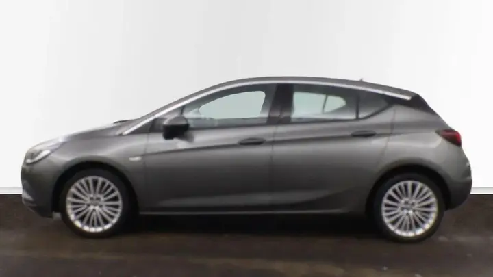 Vauxhall Astra 2018 photo 3