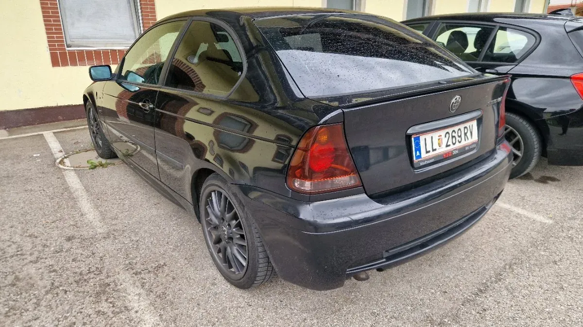 BMW 3 Series 2002 photo 3
