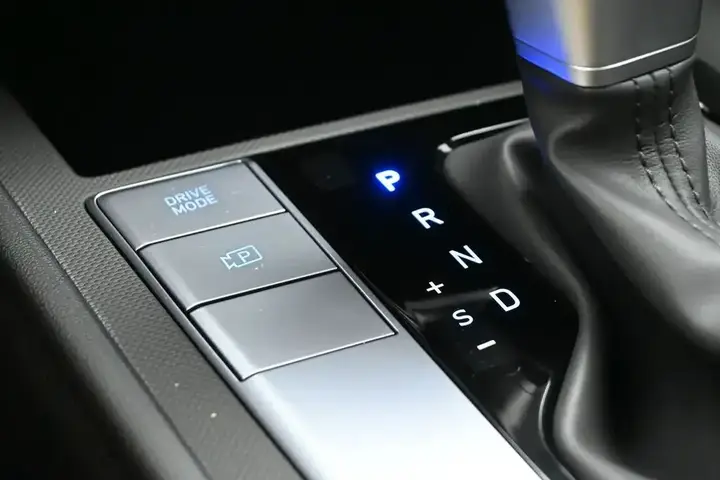 Hyundai Elantra 2026 photo 3