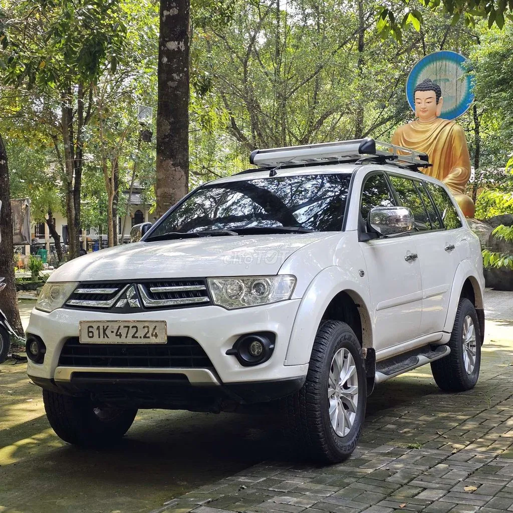 Mitsubishi Pajero Sport 2015 photo 2
