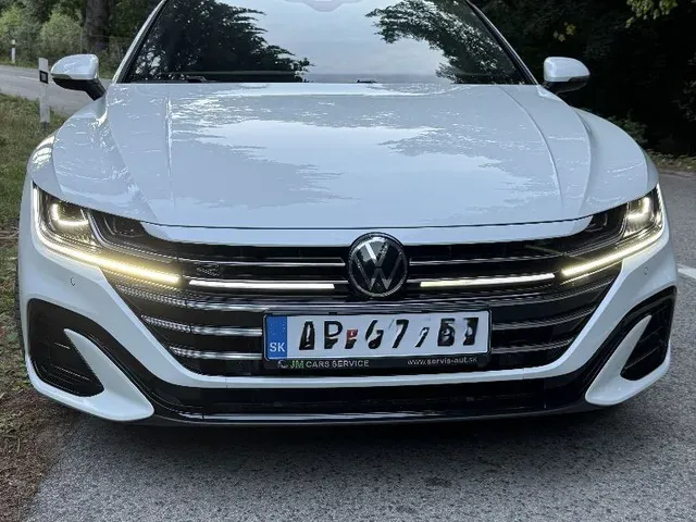 Volkswagen Arteon Shooting Brake 2023 photo 2