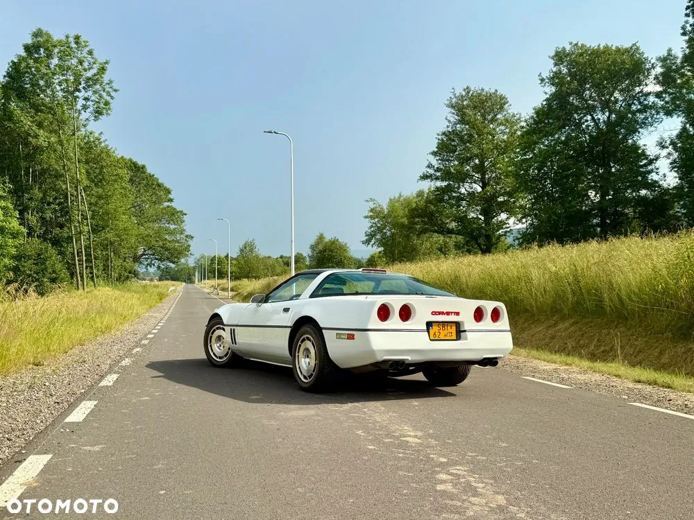 Chevrolet Corvette 1985 photo 2