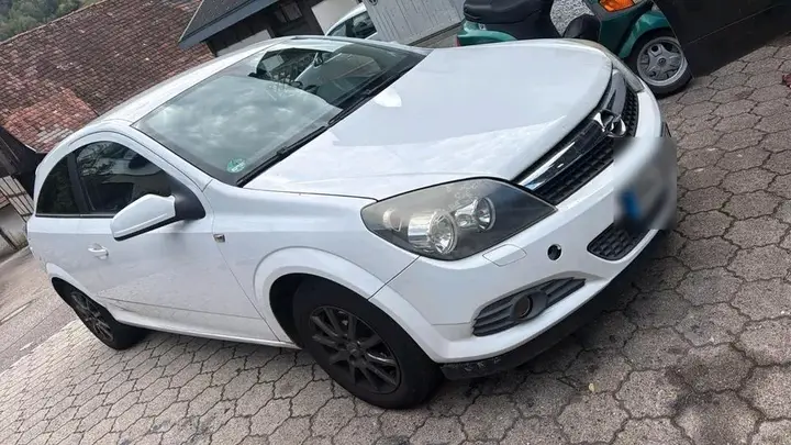 Opel Astra H Gtc