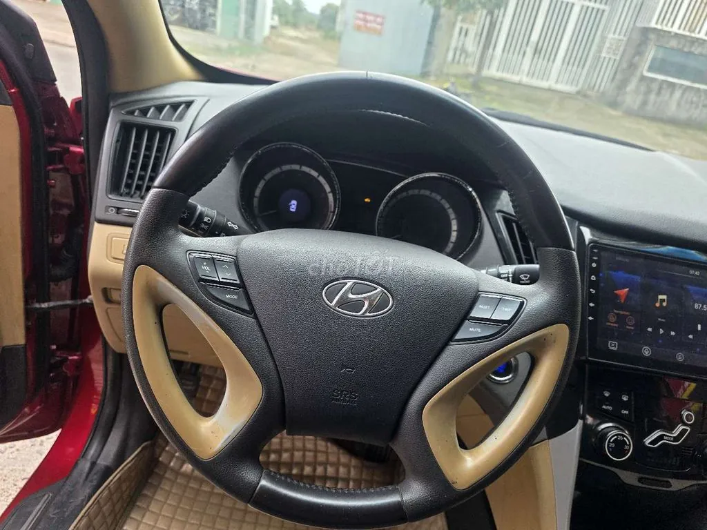 Hyundai Sonata 2011 photo 3