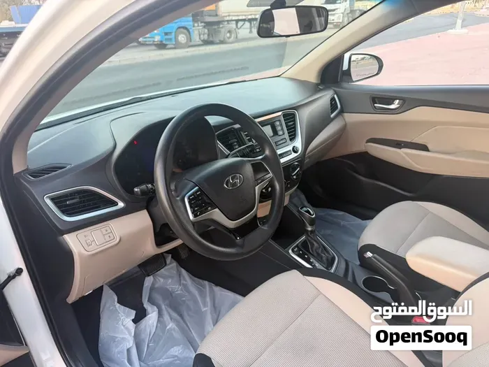 Hyundai Accent 2020 photo 2