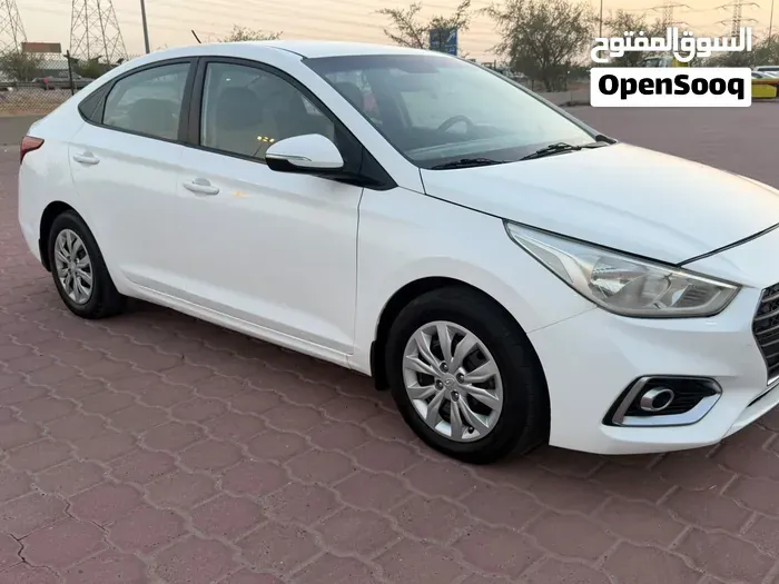 Hyundai Accent 2020 photo 3