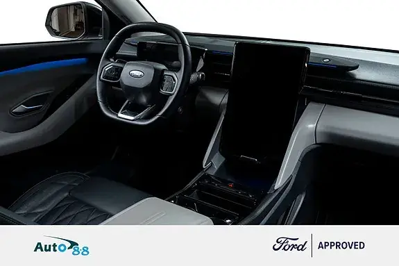 Ford Explorer 2025 photo 2