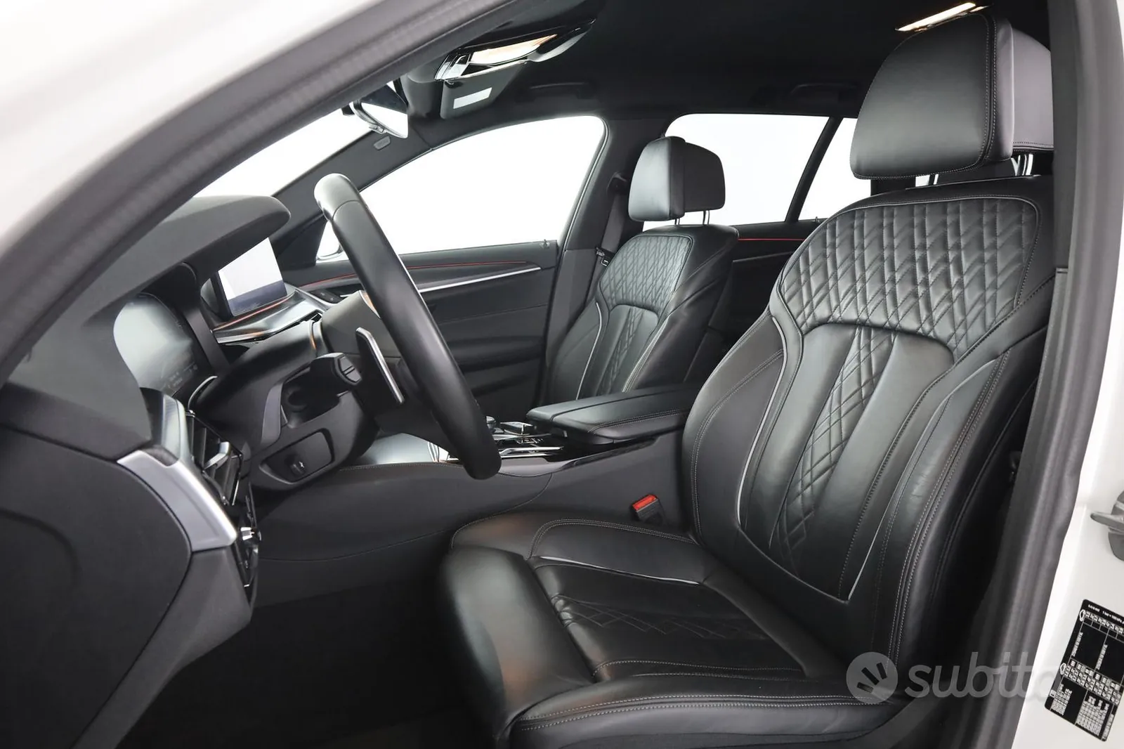 BMW 5 Series 2022 photo 2