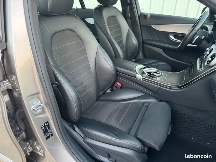Mercedes-Benz C-Class 2020 photo 4