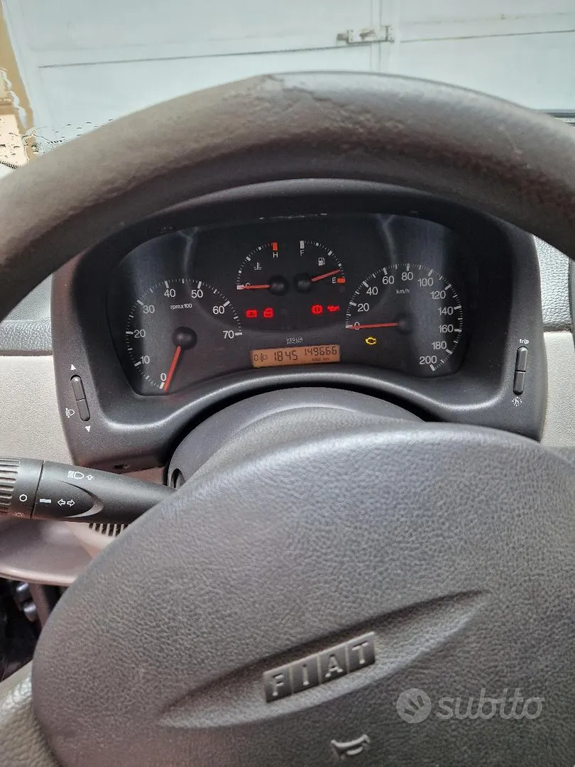 Fiat Punto 2001 photo 4