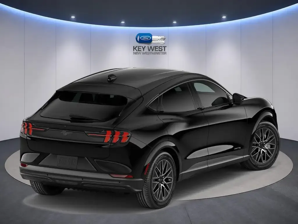 Ford Mustang Mach-E 2026 photo 3