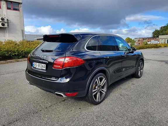 Porsche Cayenne 2011 photo 4