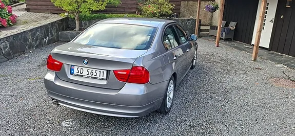 BMW 318D 2011 photo 5