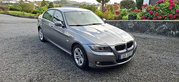 BMW 318D 2011 photo 4