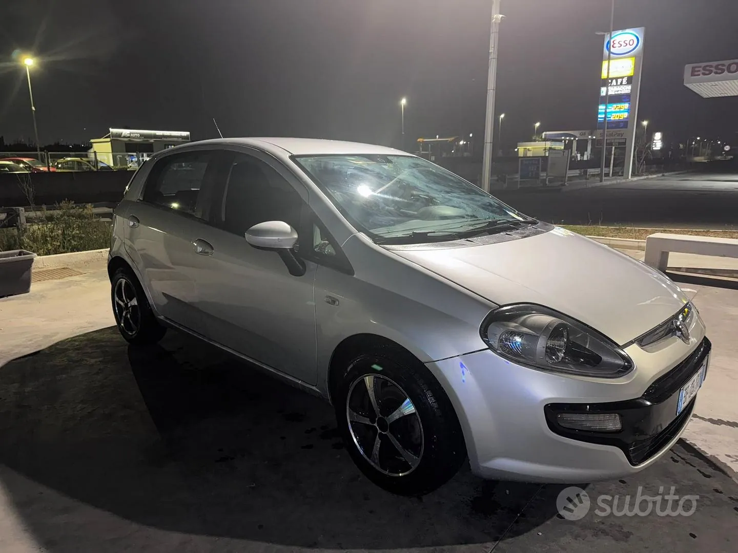 Fiat Punto 2012 photo 4