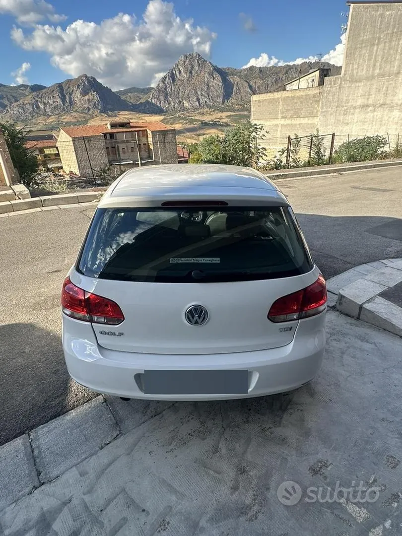Volkswagen Golf 2012 photo 4