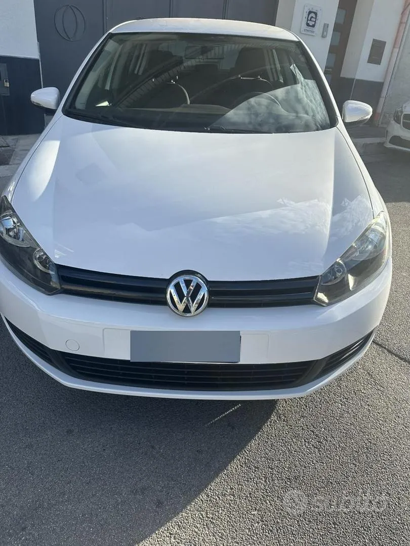 Volkswagen Golf 2012 photo 2