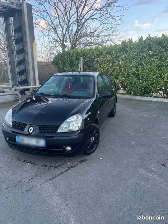 Renault Clio 2002 photo 3