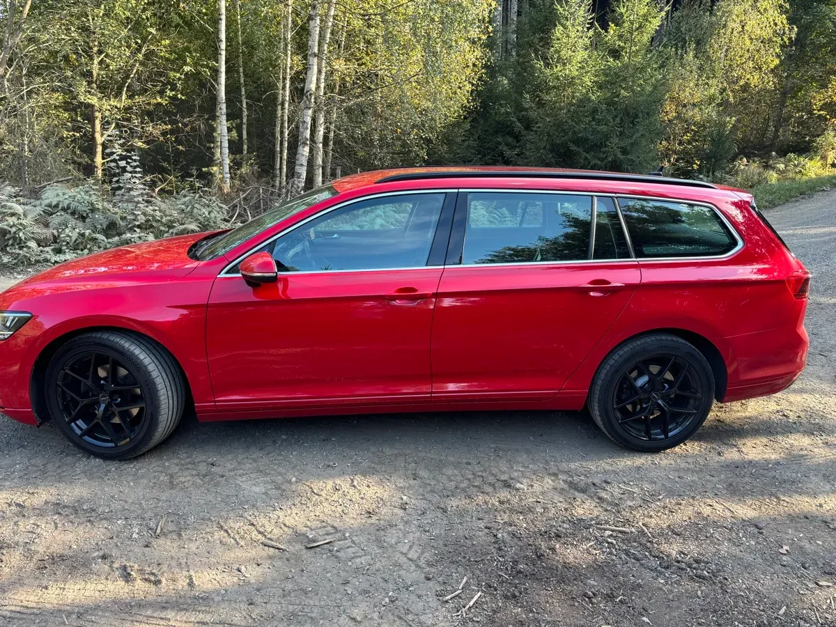 Volkswagen Passat 2021 photo 3