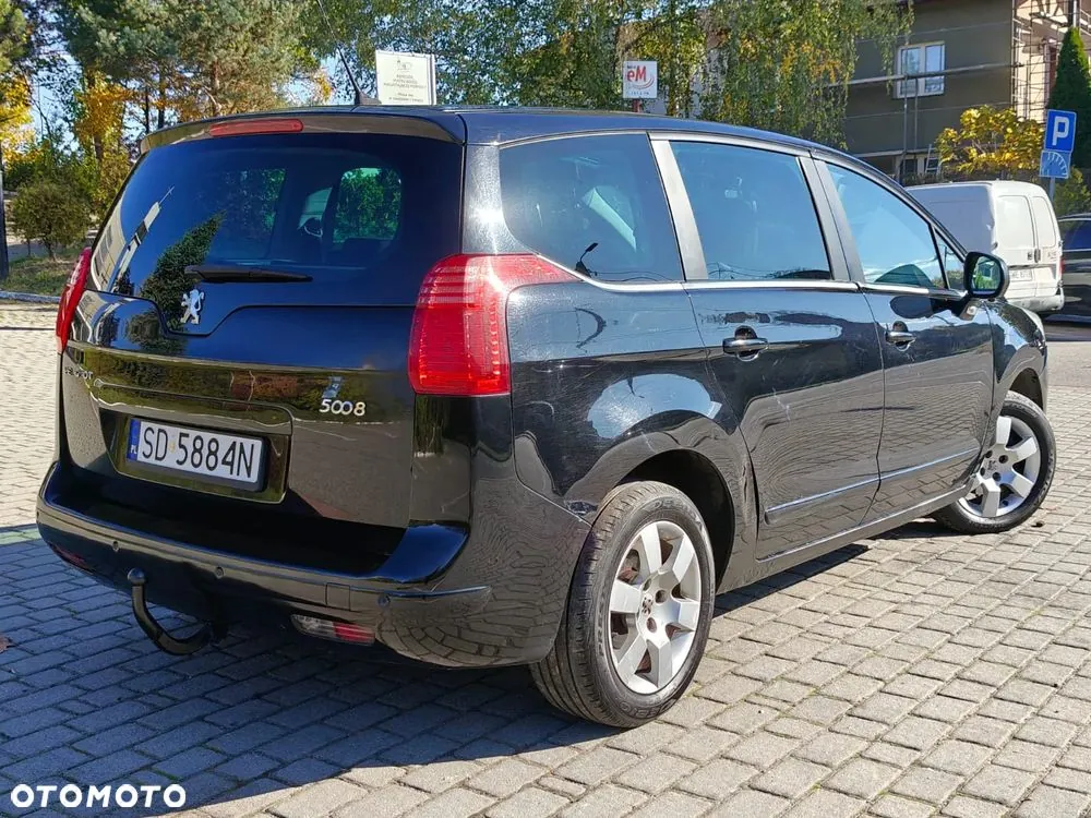 Peugeot 5008 2010 photo 3