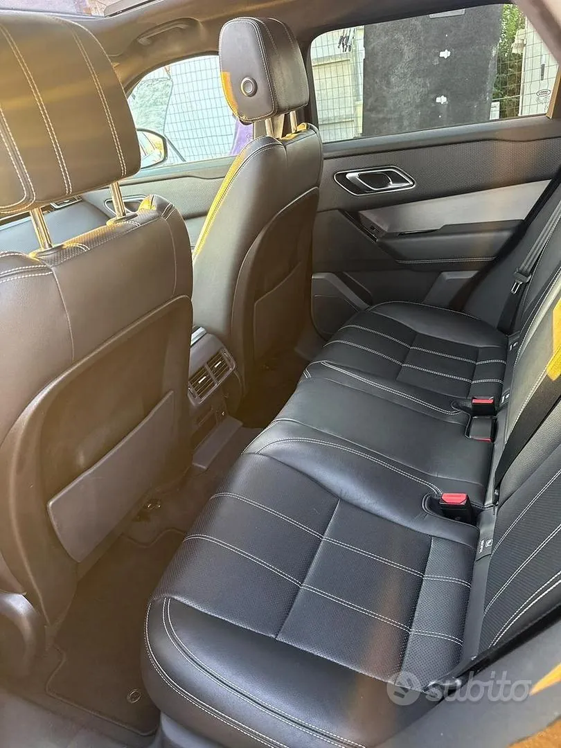 Land Rover Range Rover Velar 2019 photo 2